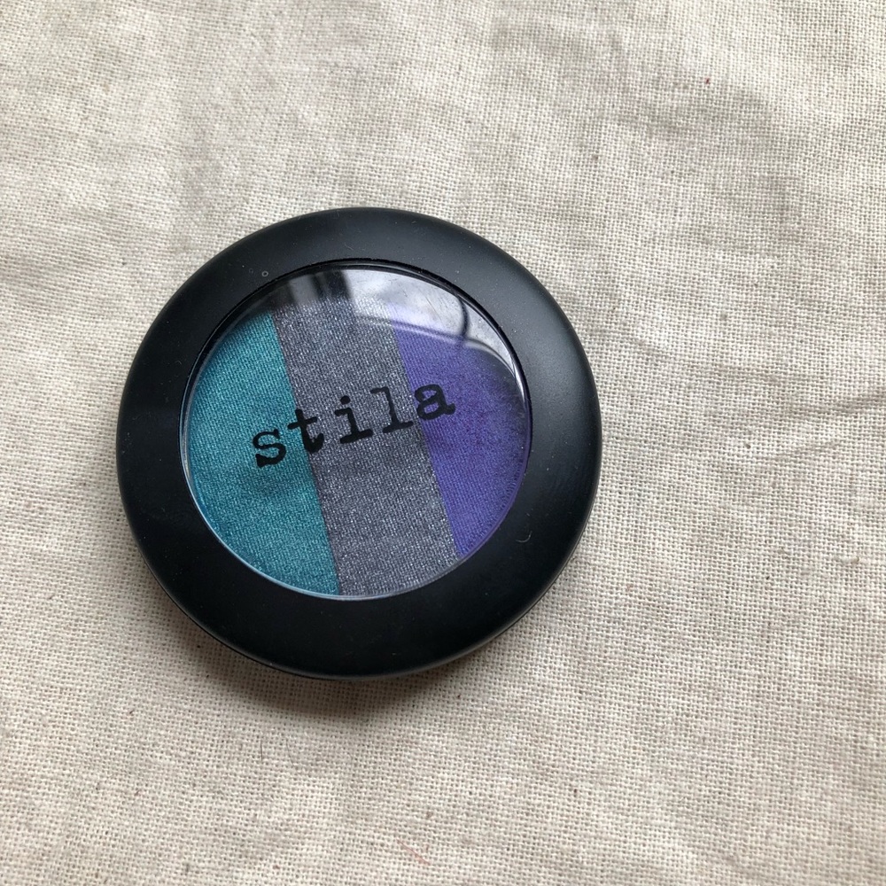 Stila eyeshadow trio
